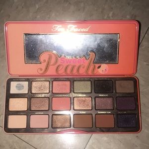 Too faced peach palette